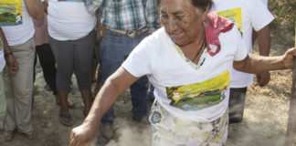 En Oaxaca la fiesta es arma para defender el territorio