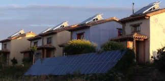 Las Amayuelas de Abajo, de pueblo fantasma a municipio ecológico en España