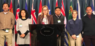 Familia de Mariano Abarca denuncia en Otawa a la embajada de Canadá en México