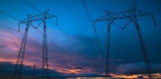 En emergencia cooperativas eléctricas por aumento de tarifa en Argentina