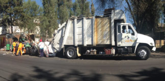 Crece basura en calles de Xochimilco