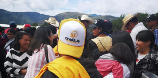 Ixtacamaxtitlán: Acarreados y propaganda de la minera en la “reunión pública de información” de SEMARNAT