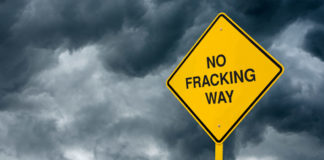 Inglaterra suspende fracking por riesgo de inducir terremotos