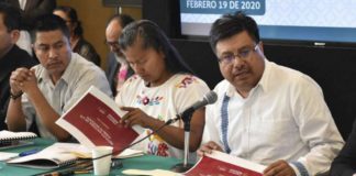 Mujeres exigen disculpas públicas a Adelfo Regino