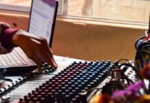 Suena la radio-revista colaborativa Canto de Cenzontles