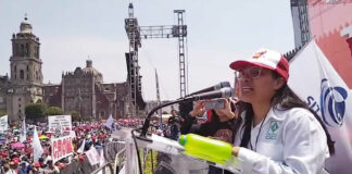 Ante un Zócalo repleto, exigen atención a demandas de cooperativas