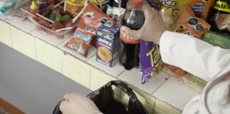 Filiales de Coca-Cola se amparan contra prohibición de alimentos chatarra