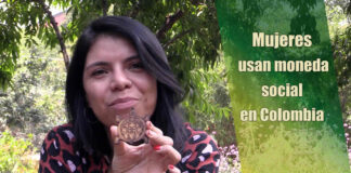 Mujeres usan moneda social en Colombia